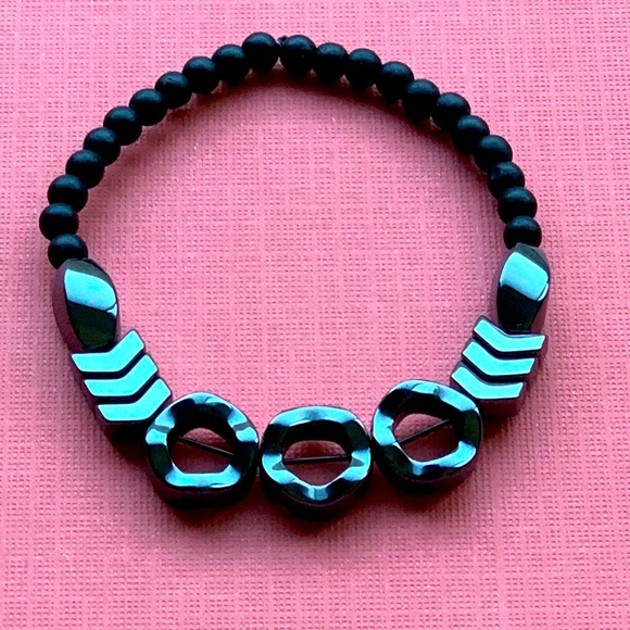 Hemalyke Bracelet - Picture 2 of 2